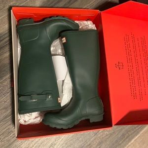 Hunter green rainboots
